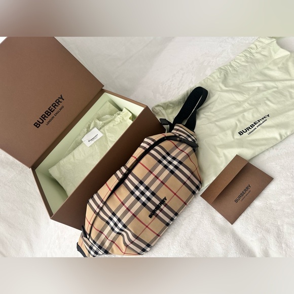 Burberry Handbags - Burberry Sonny bag